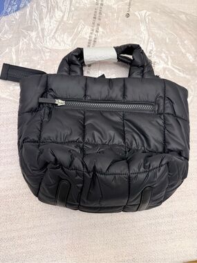 lululemon athletica Small Black Quilted Puffer Tote